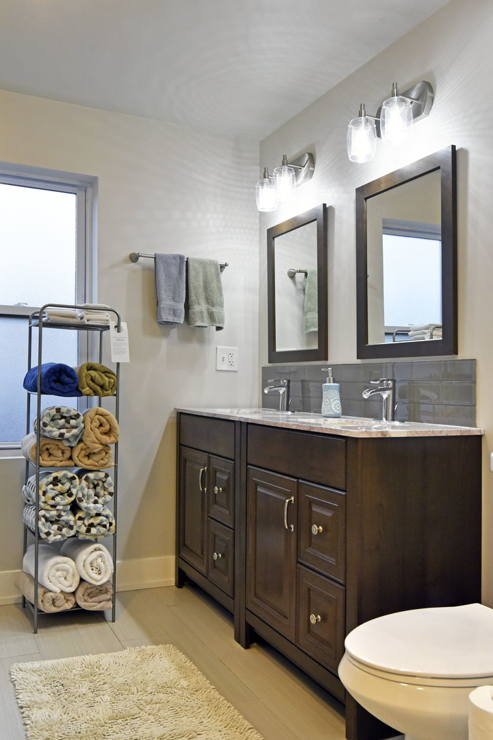 Undisclosed Address Chicago, IL 60625 - Photo 20 of 33