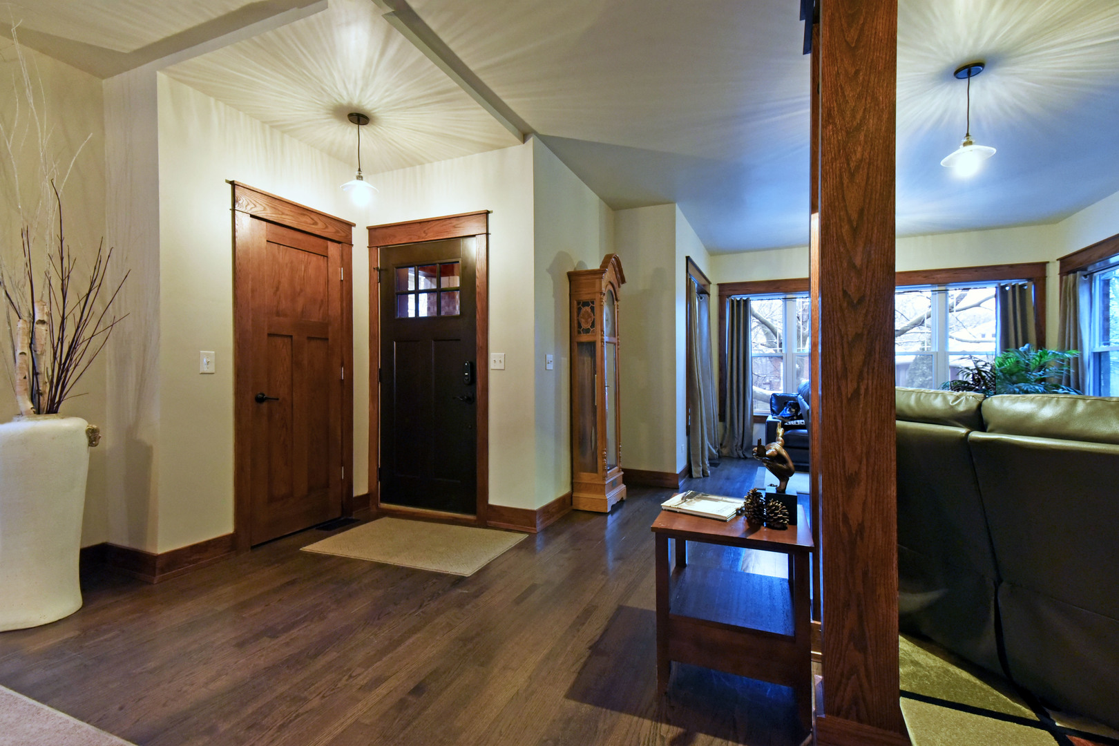 Undisclosed Address Chicago, IL 60625 - Photo 2 of 33