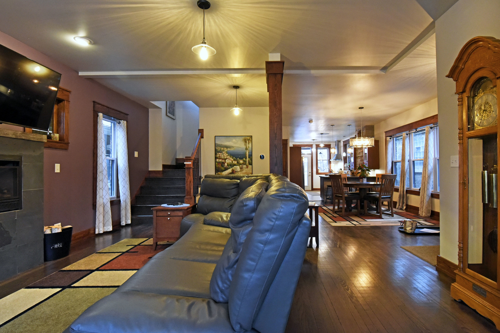 Undisclosed Address Chicago, IL 60625 - Photo 6 of 33