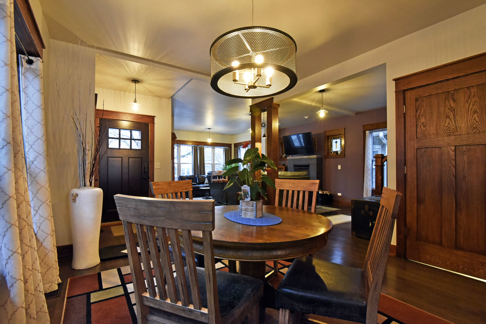 Undisclosed Address Chicago, IL 60625 - Photo 10 of 33