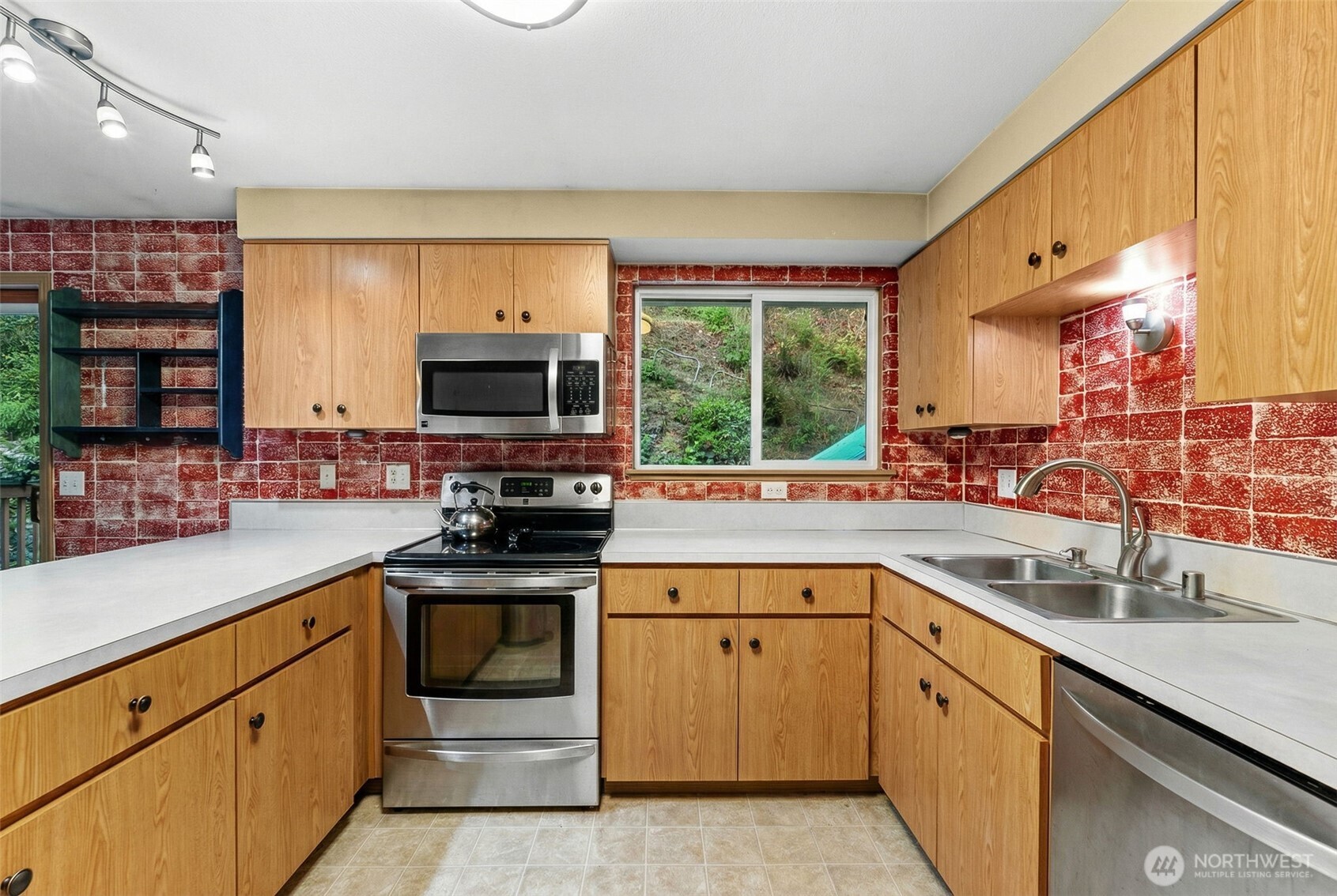 15332 Willow Road Southeast Port Orchard, WA 98367 - Photo 22 of 39