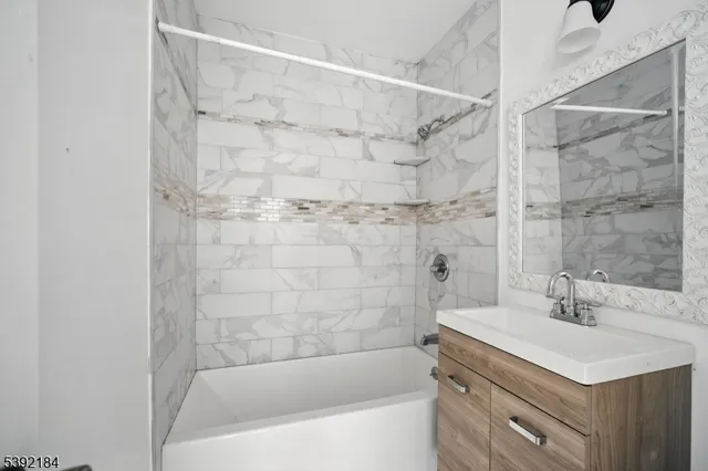 $2,450 | 310 Lake Shore South, Unit D, Montague, NJ 07827