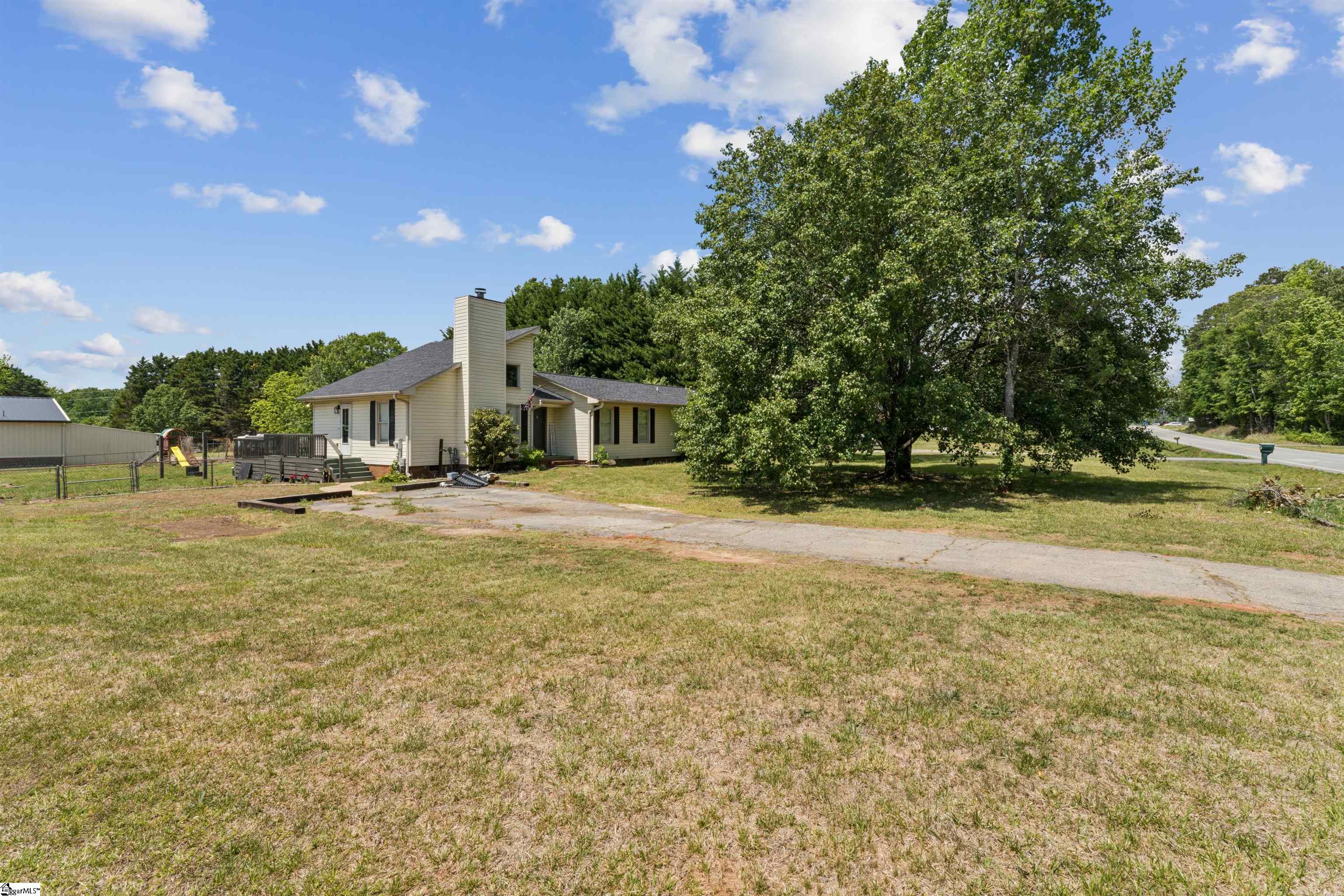 713 Jameson Road Easley, SC 29640 - Photo 1 of 41
