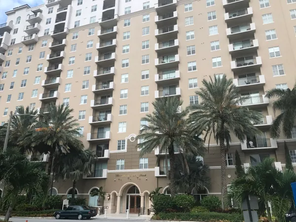 $3,900 | 616 Clearwater Park Road, Unit LP01, West Palm Beach, FL 33401