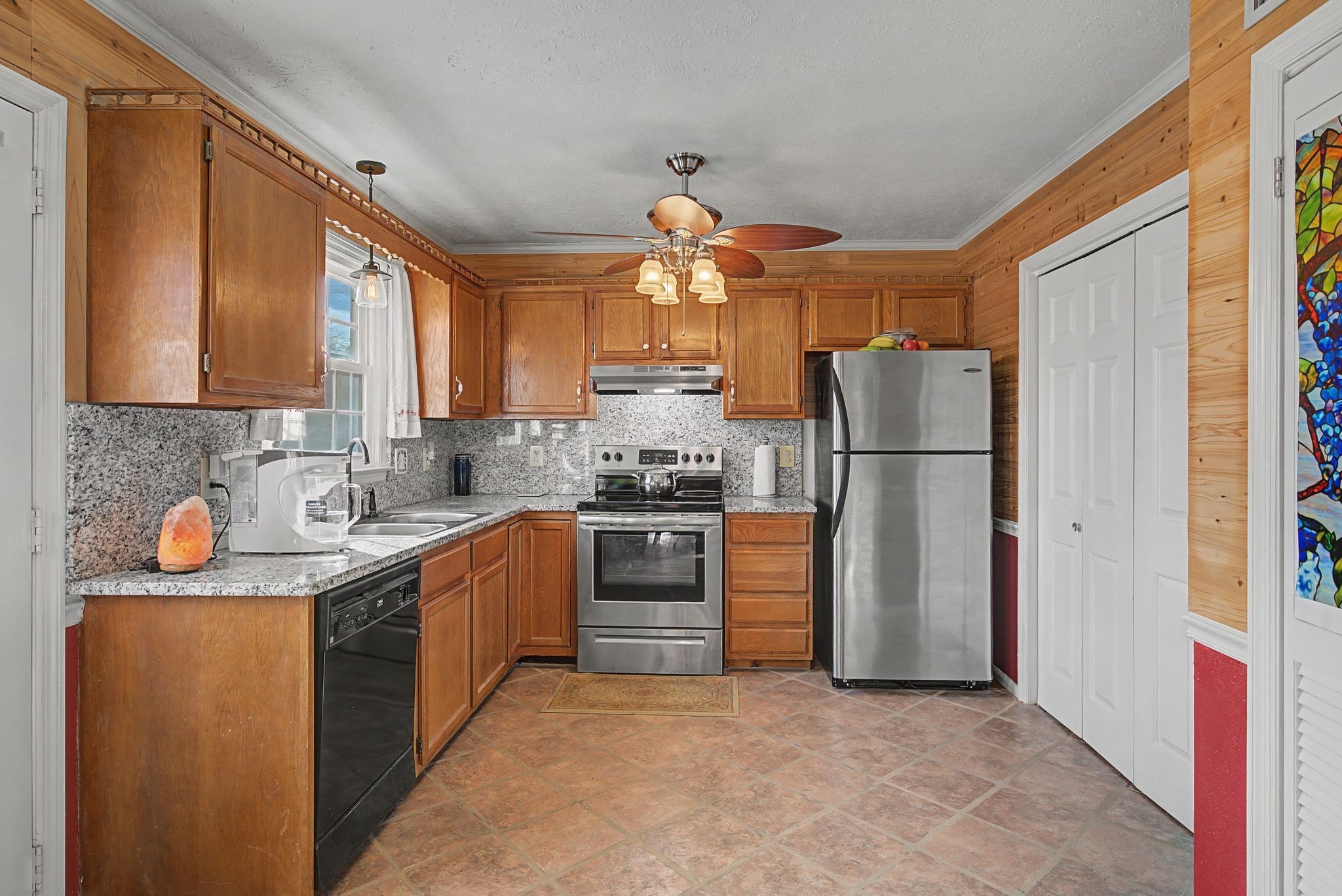 810 Lewis Court Madison, TN 37115 - Photo 2 of 22
