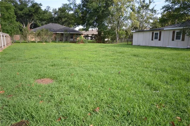 $79,000 | 247 Murray Hill Drive, Destrehan, LA 70047