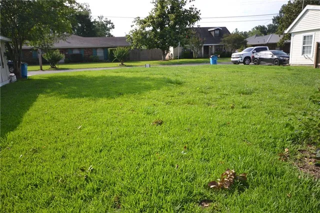 $79,000 | 247 Murray Hill Drive, Destrehan, LA 70047