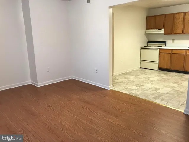 $950 | 329 South Church Street, Woodstock, VA 22664