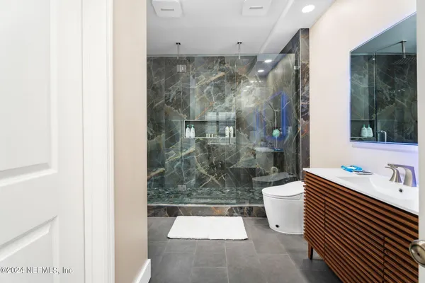 $5,500 | 400 East Bay Street, Unit 2206, Jacksonville, FL 32202