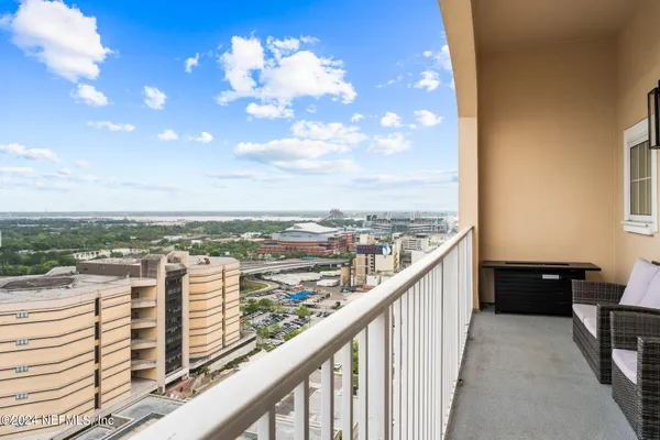 $5,500 | 400 East Bay Street, Unit 2206, Jacksonville, FL 32202