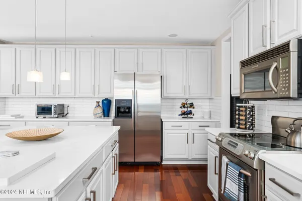 $5,500 | 400 East Bay Street, Unit 2206, Jacksonville, FL 32202