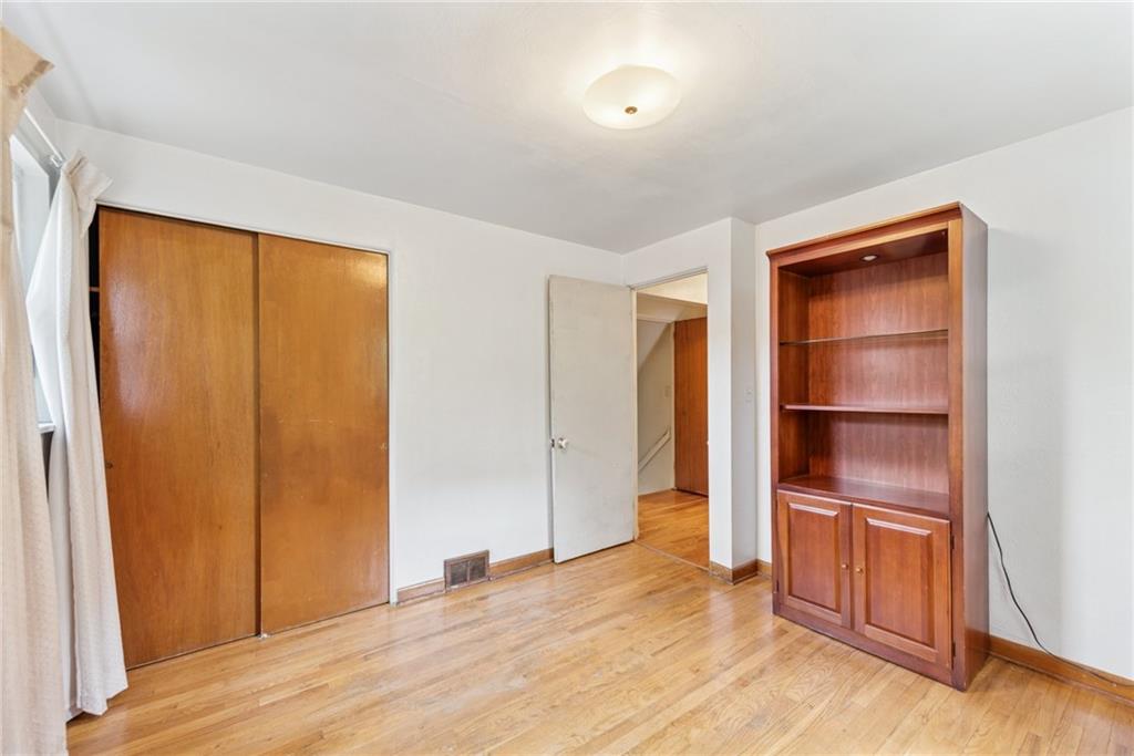 305 Beadling Road Pittsburgh, PA 15228 - Photo 13 of 41 Gallery Image 13