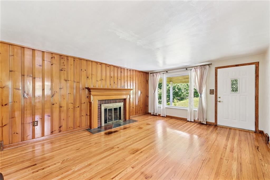 305 Beadling Road Pittsburgh, PA 15228 - Photo 6 of 41 Gallery Image 6