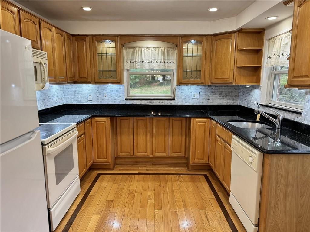305 Beadling Road Pittsburgh, PA 15228 - Photo 8 of 41 Gallery Image 8