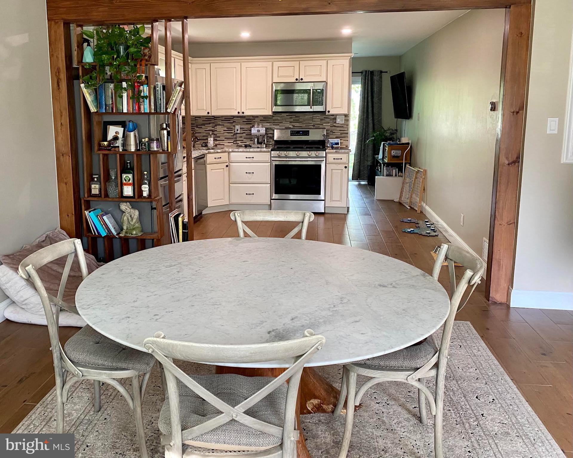 20 Hampton Gate Drive Sicklerville, NJ 08081 - Photo 2 of 14