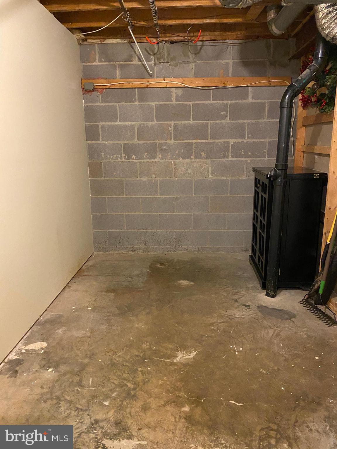 1666 Barnstead Drive Reston, VA 20194 - Photo 47 of 51 Utility room w/ lots of storage space
