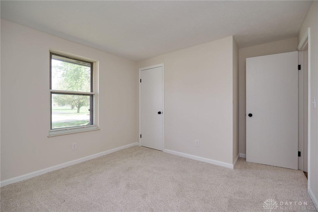 6030 Shull Road Dayton, OH 45424 - Photo 18 of 25 Gallery Image 18