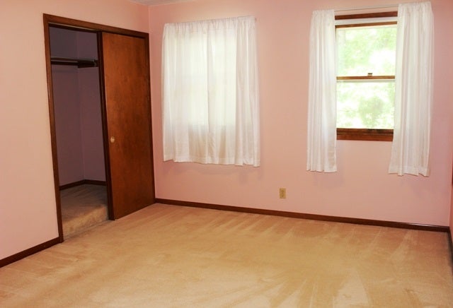 3107 Village Road Iowa City, IA 52240 - Photo 9 of 20 Gallery Image 9