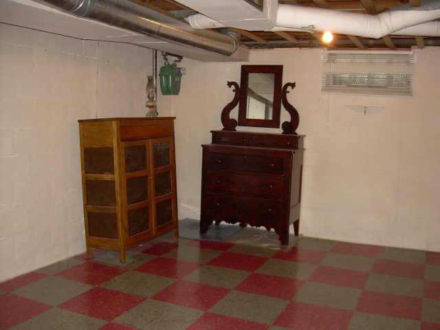 275 East Beaumont Road Columbus, OH 43214 - Photo 5 of 8 Gallery Image 5
