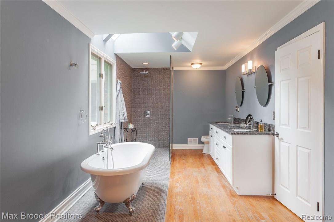 4905 Charing Cross Road Bloomfield Hills, MI 48304 - Photo 37 of 59 Updated open shower concept master bathroom