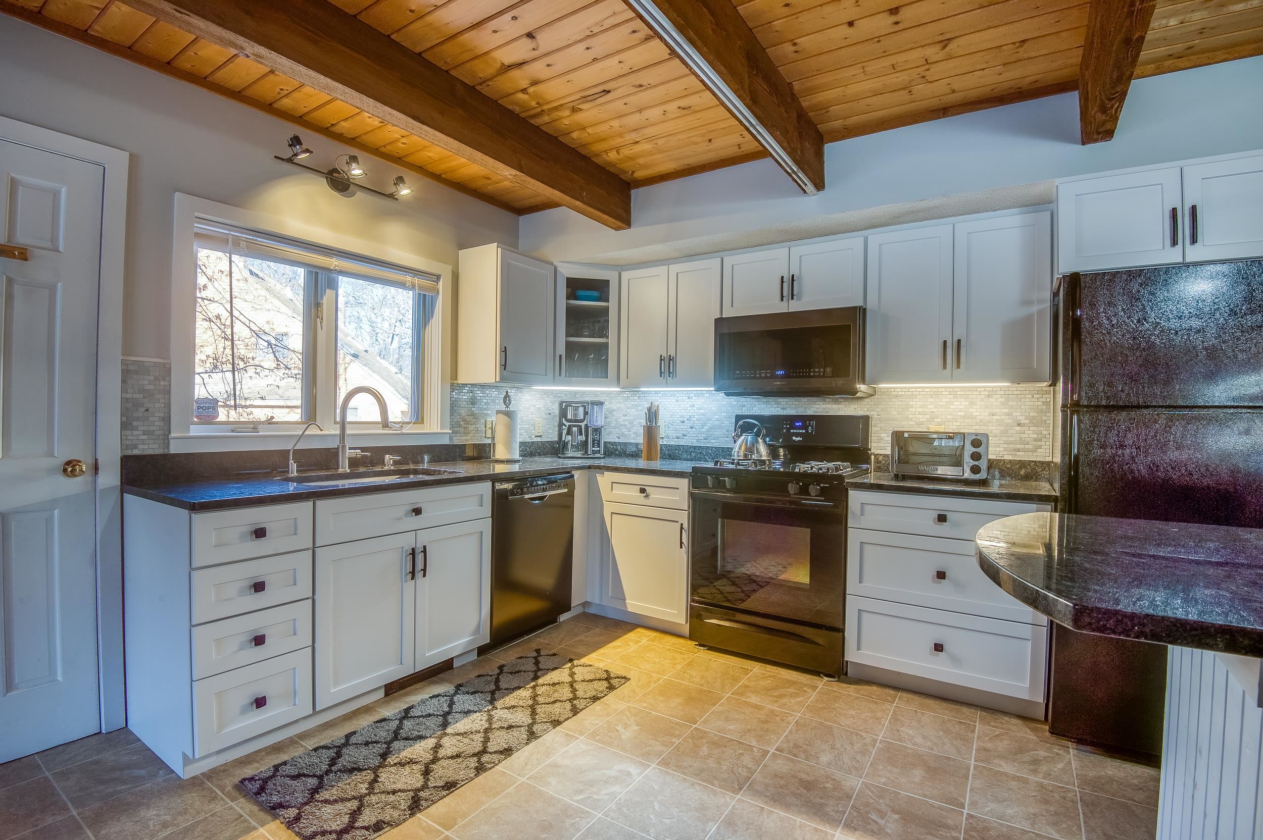 41 Fox Run Road Bartlett, NH 03845 - Photo 3 of 40