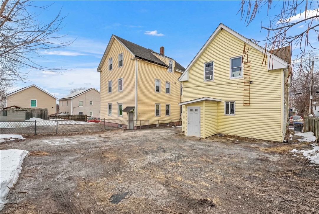 40 Calder Street Providence, RI 02907 - Photo 2 of 26