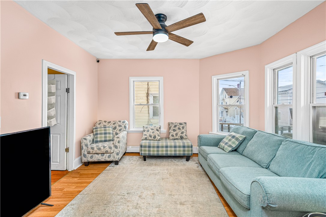 40 Calder Street Providence, RI 02907 - Photo 6 of 26