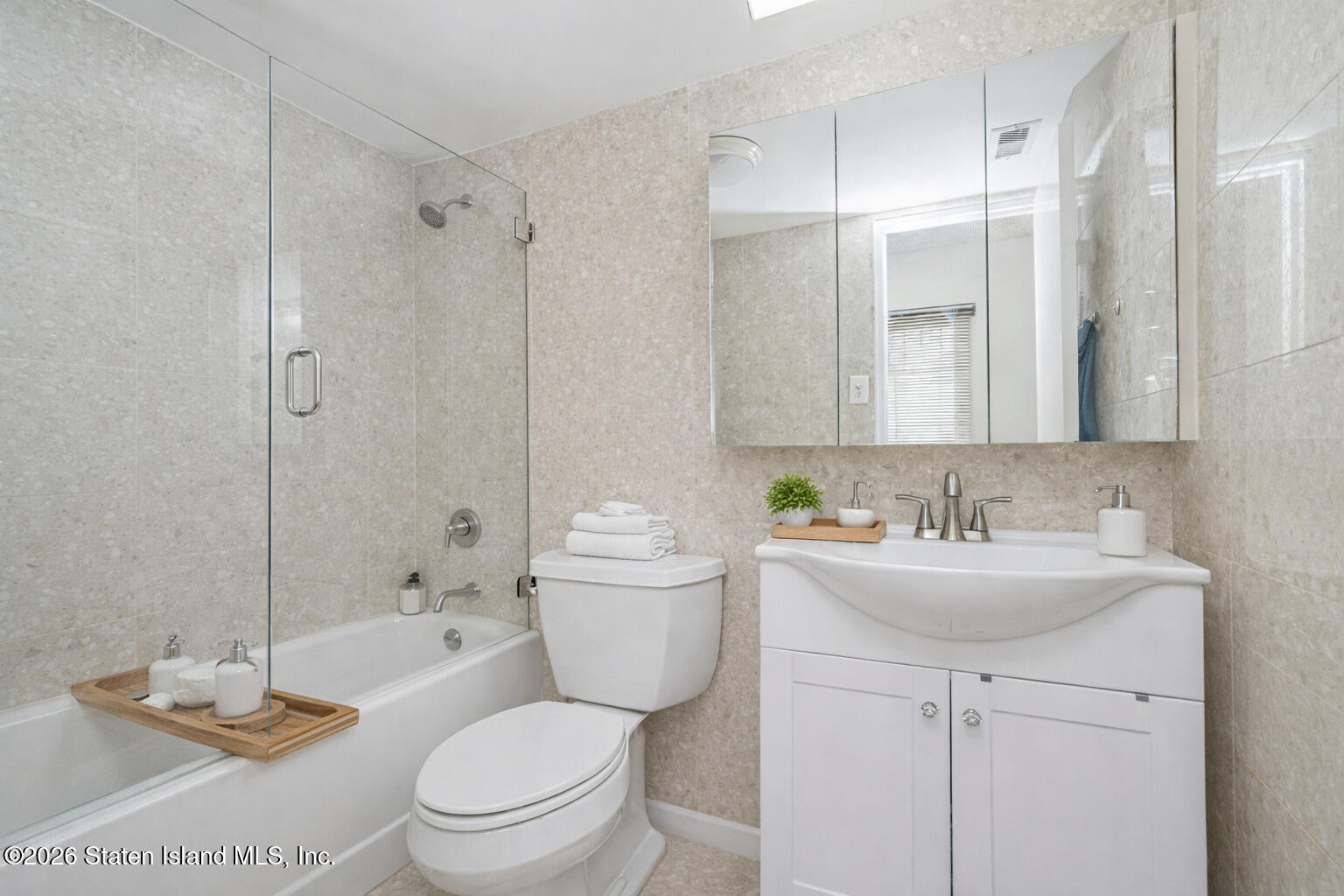 5 Windham Loop, Unit 1D Staten Island, NY 10314 - Photo 9 of 14 primary bedroom private bathroom