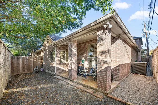 $3,500 | 4757 West Alabama Street, Houston, TX 77027