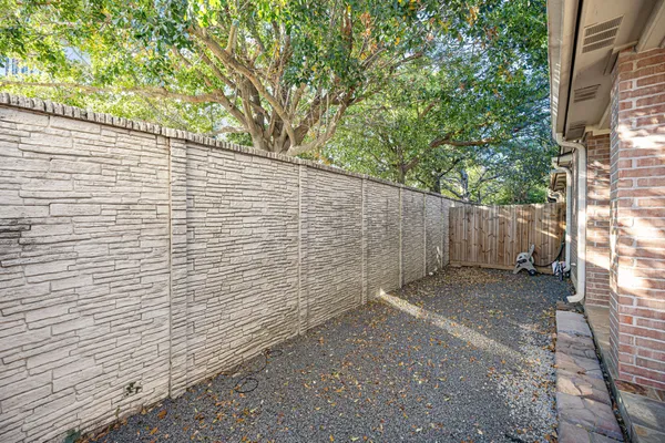 $3,500 | 4757 West Alabama Street, Houston, TX 77027