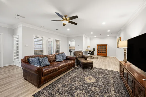 $3,500 | 4757 West Alabama Street, Houston, TX 77027