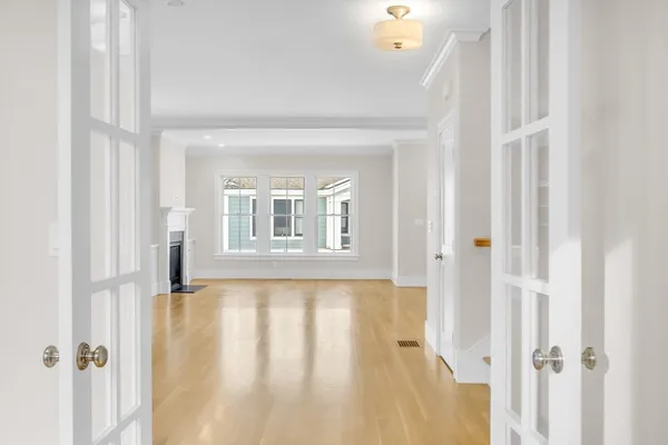 $8,650 | 21 Saw Mill Circle, Manchester, MA 01944