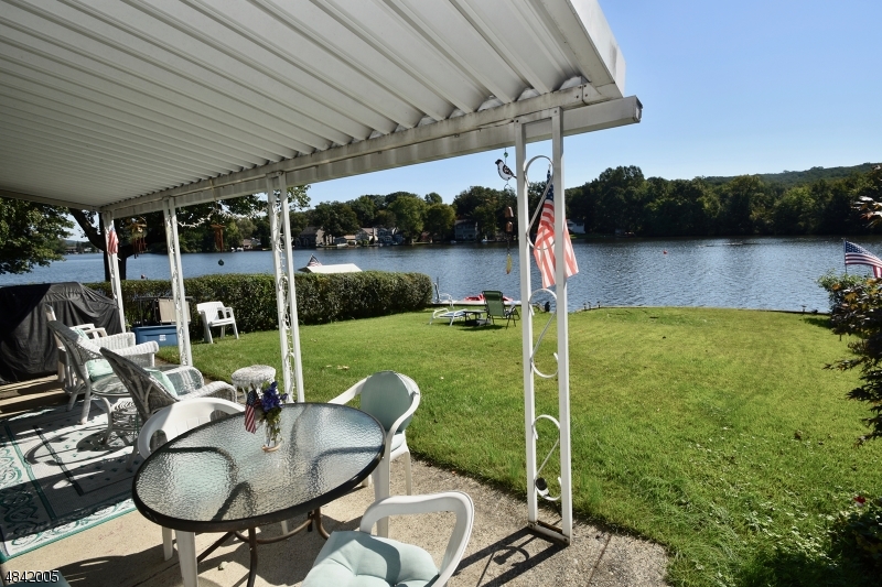 114 West Shore Road Denville, NJ 07834 - Photo 2 of 16