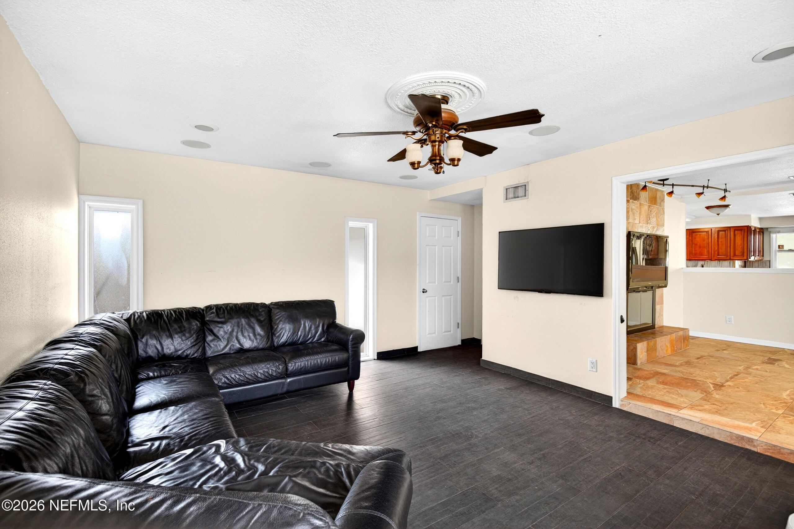 7843 Holiday Road South Jacksonville, FL 32216 - Photo 13 of 26 4D2A6424