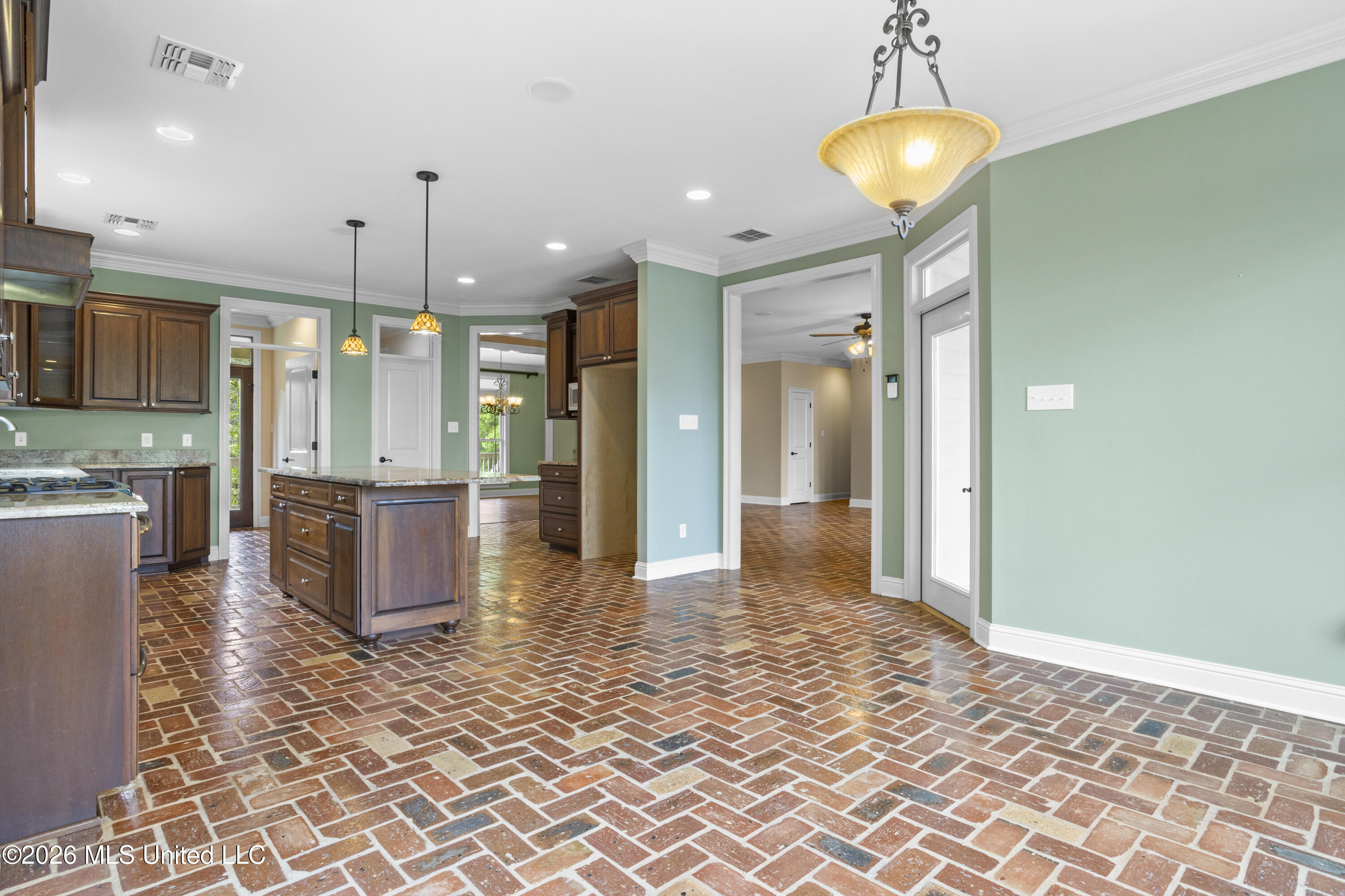 10051 Cain Road Bay St. Louis, MS 39520 - Photo 29 of 92 00023