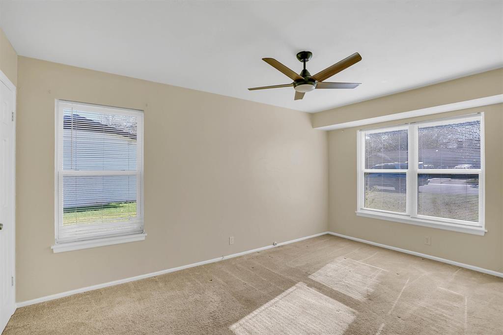 412 Fleming Drive Hurst, TX 76053 - Photo 22 of 24