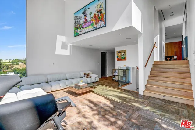 $29,500 | 9400 Readcrest Drive, Beverly Hills, CA 90210