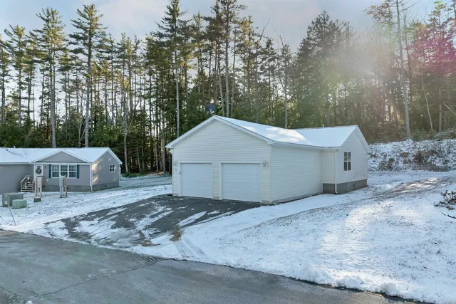 $319,000 | 63 Mansfield Woods Way, New Hampton, NH 03256