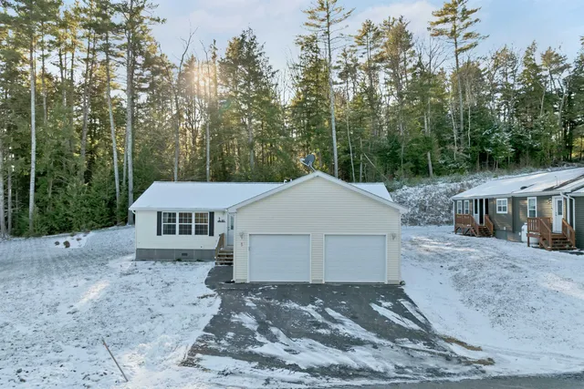 $319,000 | 63 Mansfield Woods Way, New Hampton, NH 03256