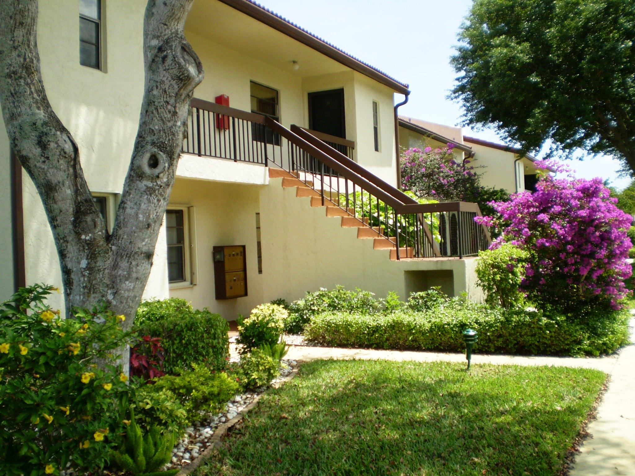 21864 Arriba Real, Unit 3D Boca Raton, FL 33433 - Photo 1 of 13 Front