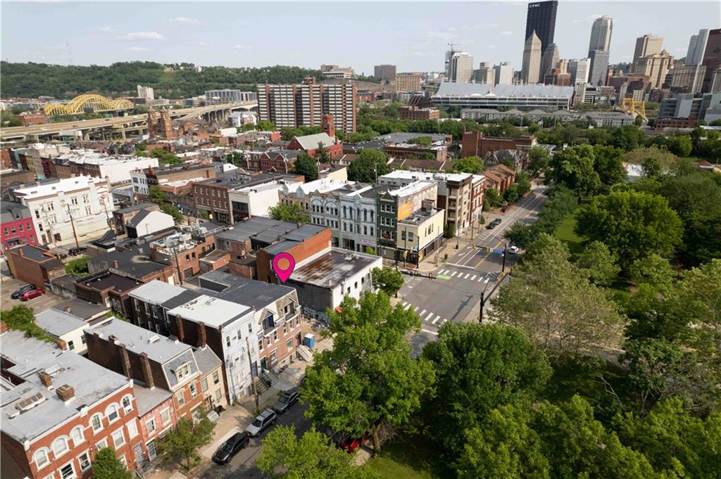 710 Cedar Avenue Pittsburgh, PA 15212 - Photo 2 of 25 a view of a city