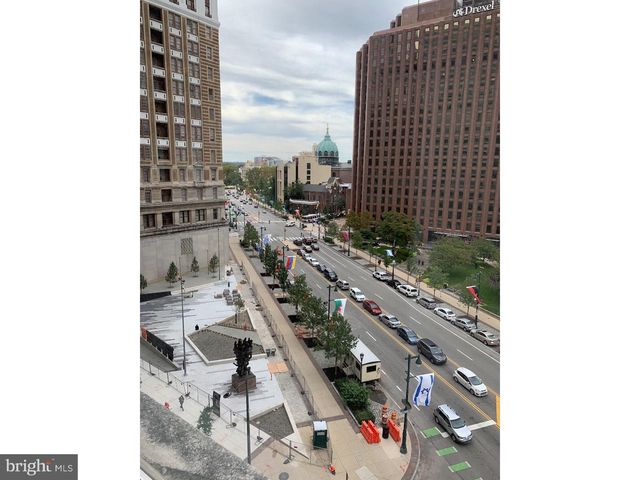 $316,000 | 1600-18 Arch Street, Unit 715, Philadelphia, PA 19103