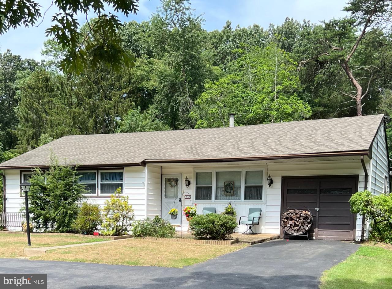 54 Mount Laurel Road Hainesport, NJ 08036 - Photo 6 of 27