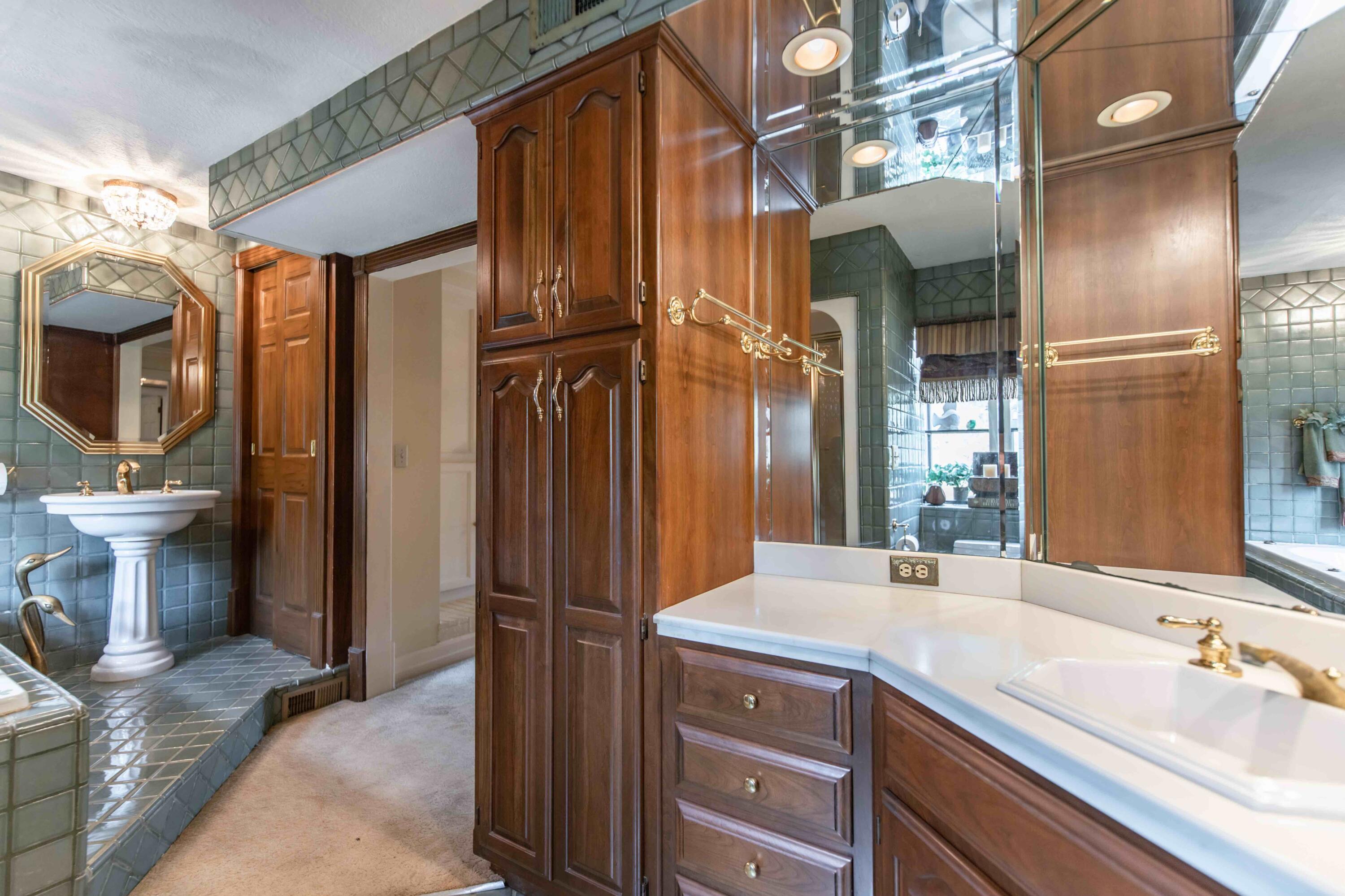 100 Rabran Avenue Corbin, KY 40701 - Photo 43 of 72 Master Bathroom 4