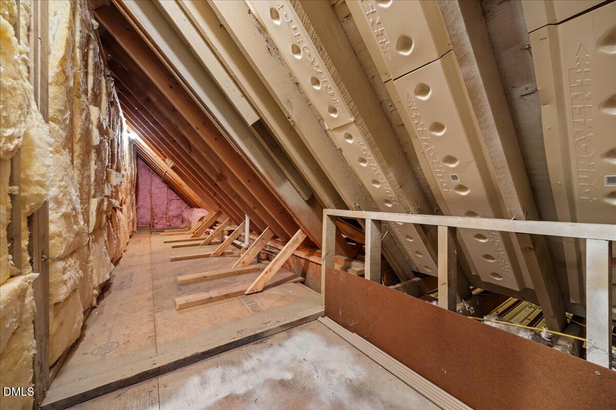 13616 New Light Road Raleigh, NC 27614 - Photo 32 of 60 a view of an entryway