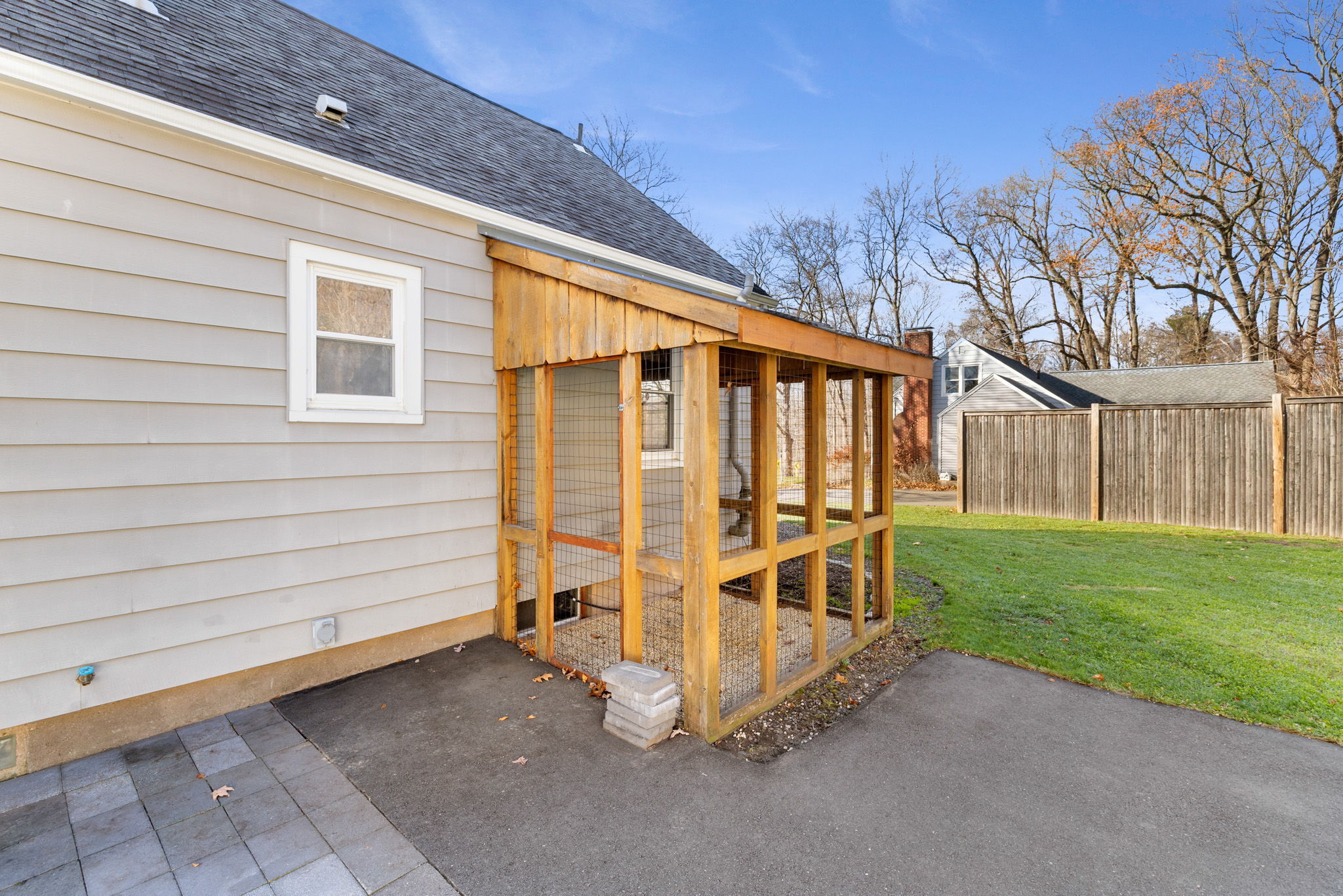 105 Cidermill Road Bolton, CT 06043 - Photo 5 of 36