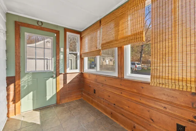 a view of an entryway