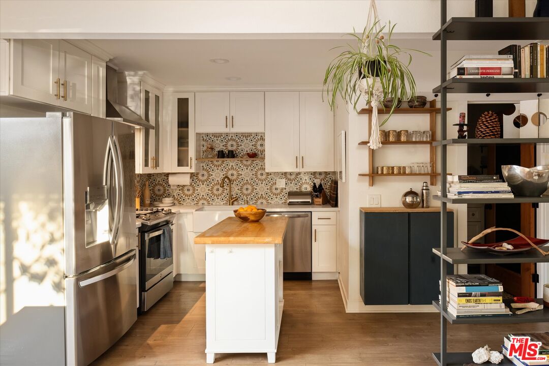 830 North Ave 51 Los Angeles, CA 90042 - Photo 7 of 38