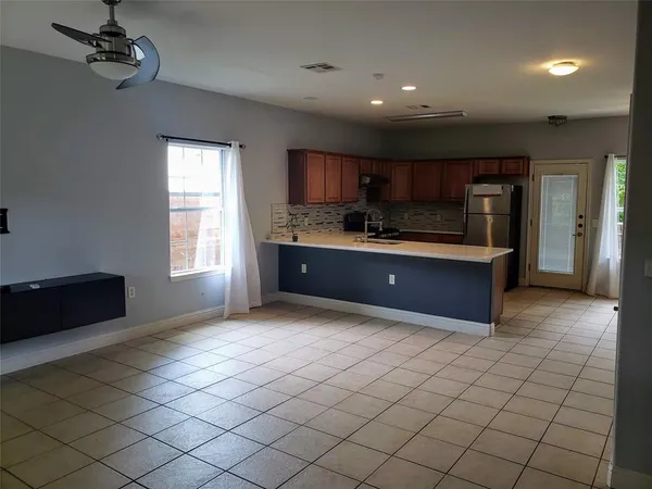$2,250 | 7304 Grand Canyon Drive, Austin, TX 78752