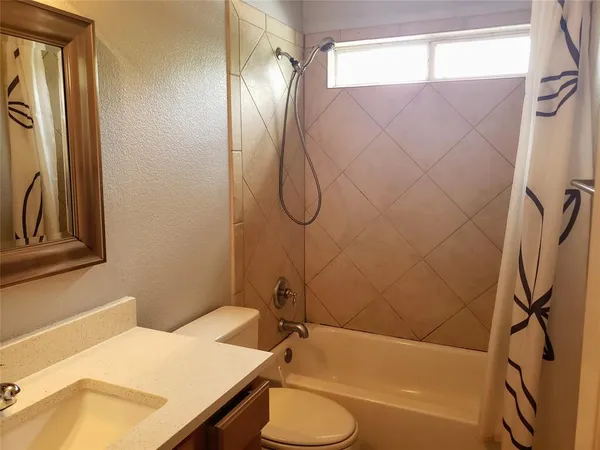$2,250 | 7304 Grand Canyon Drive, Austin, TX 78752
